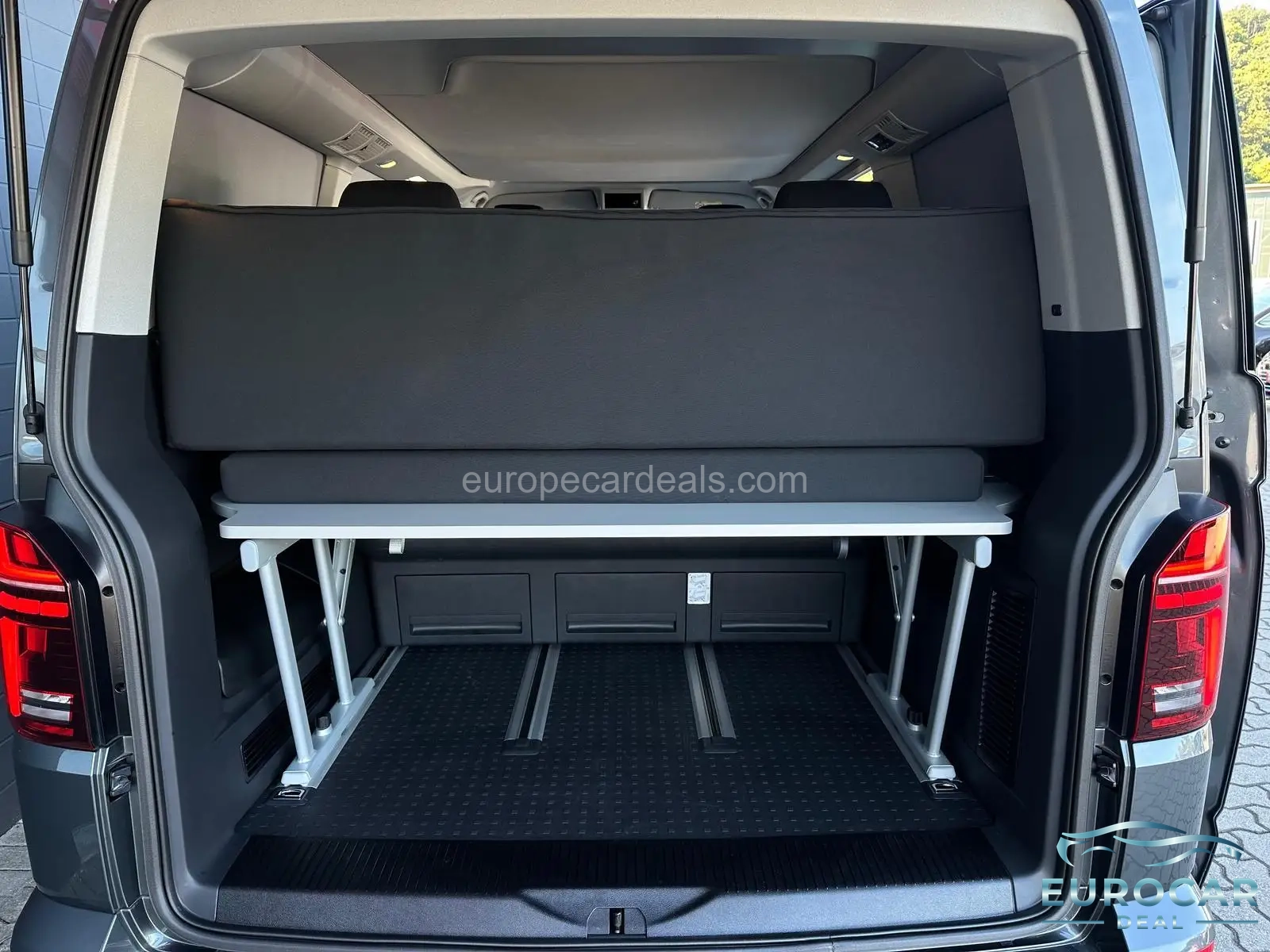 Volkswagen T6 California