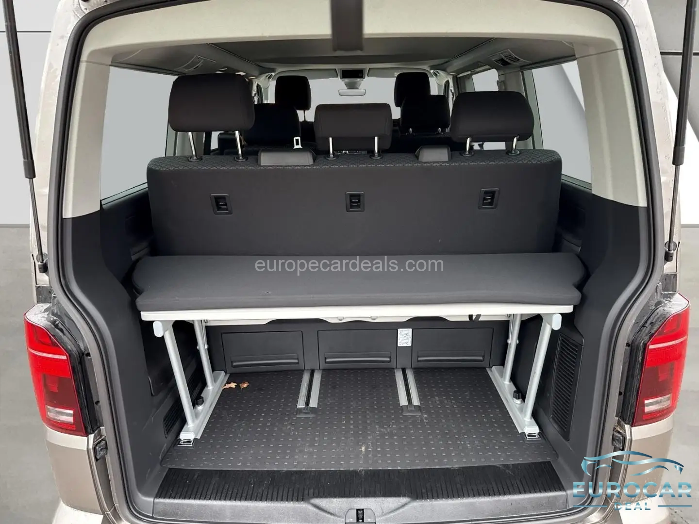 Volkswagen T6 California