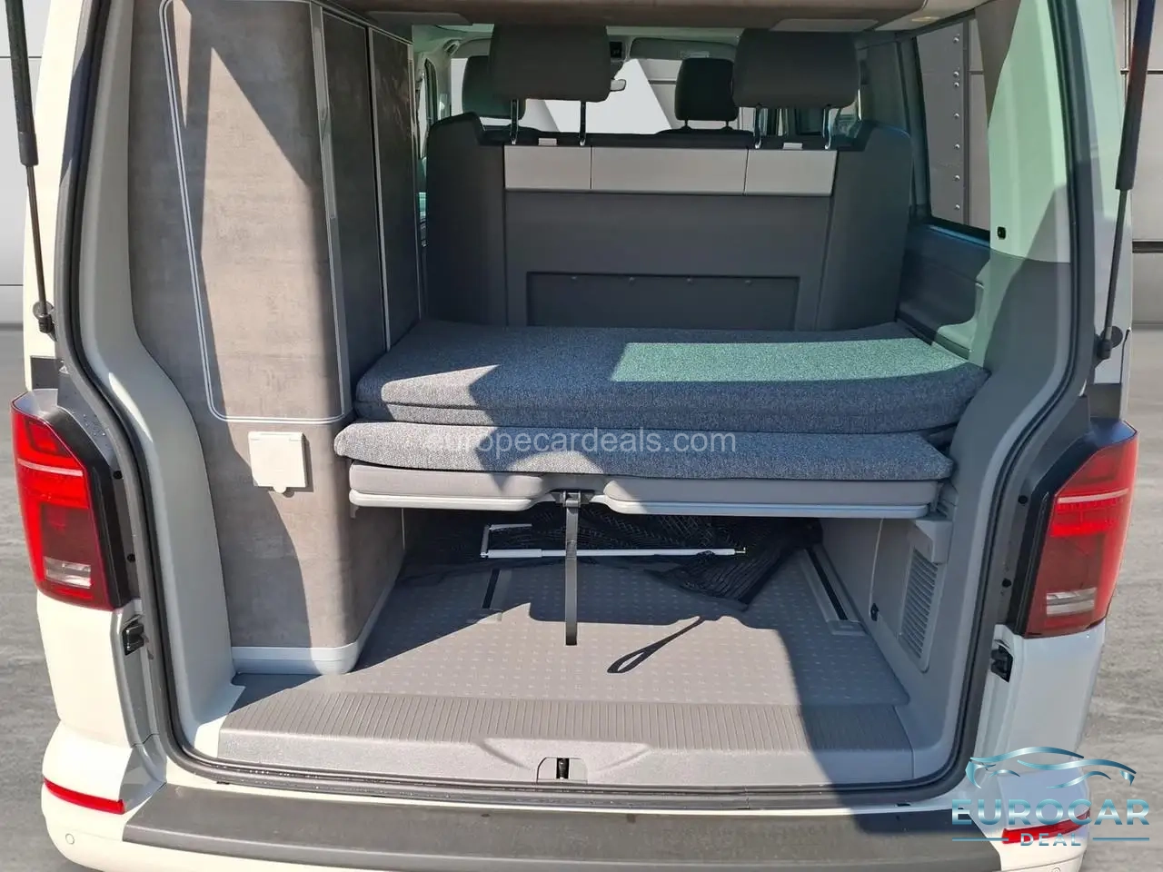 Volkswagen T6 California