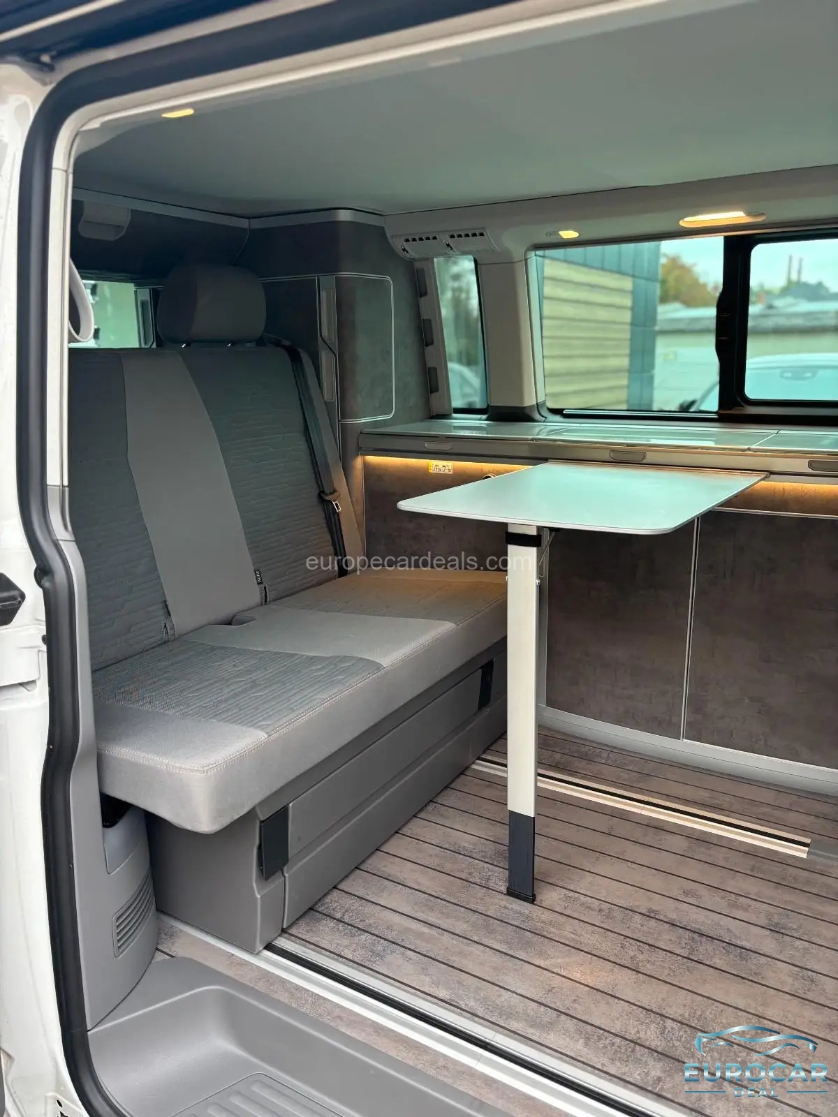 Volkswagen T6 California