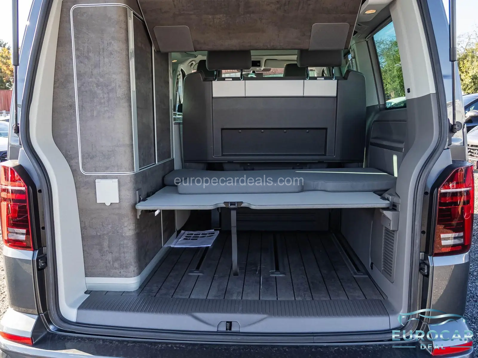Volkswagen T6 California