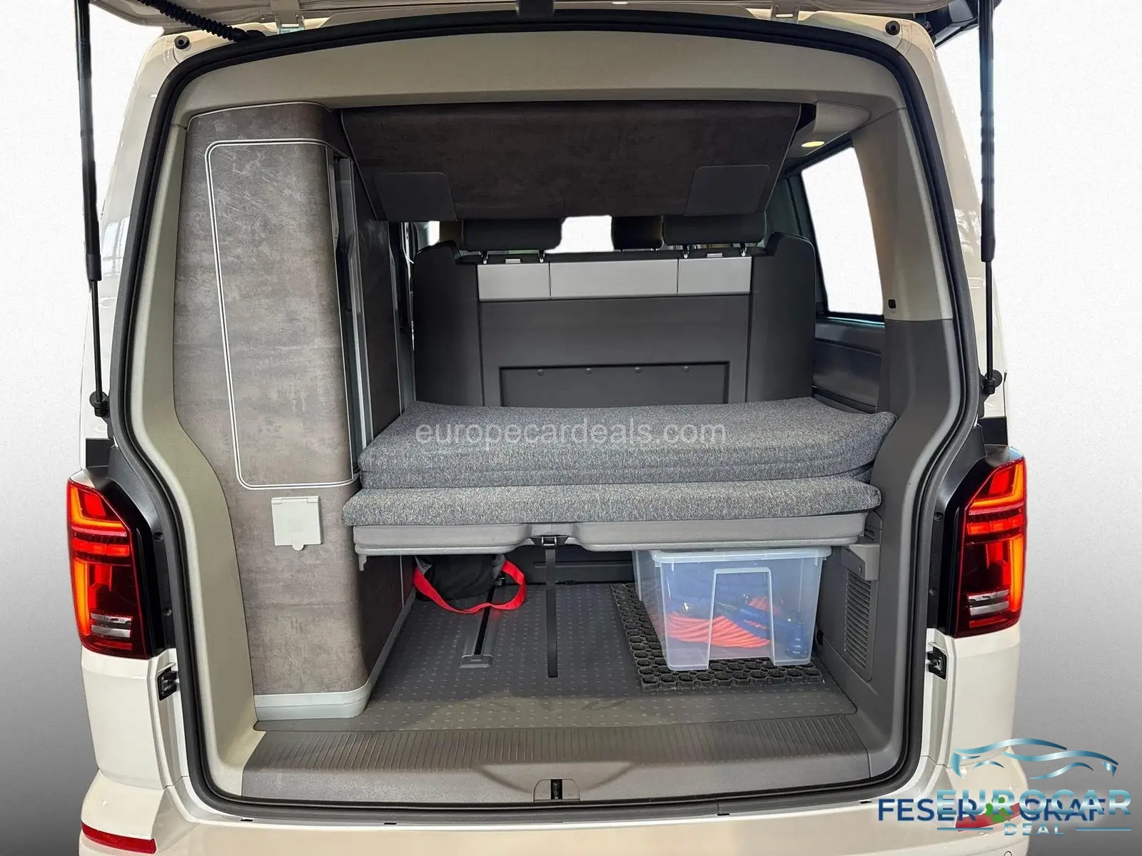 Volkswagen T6 California
