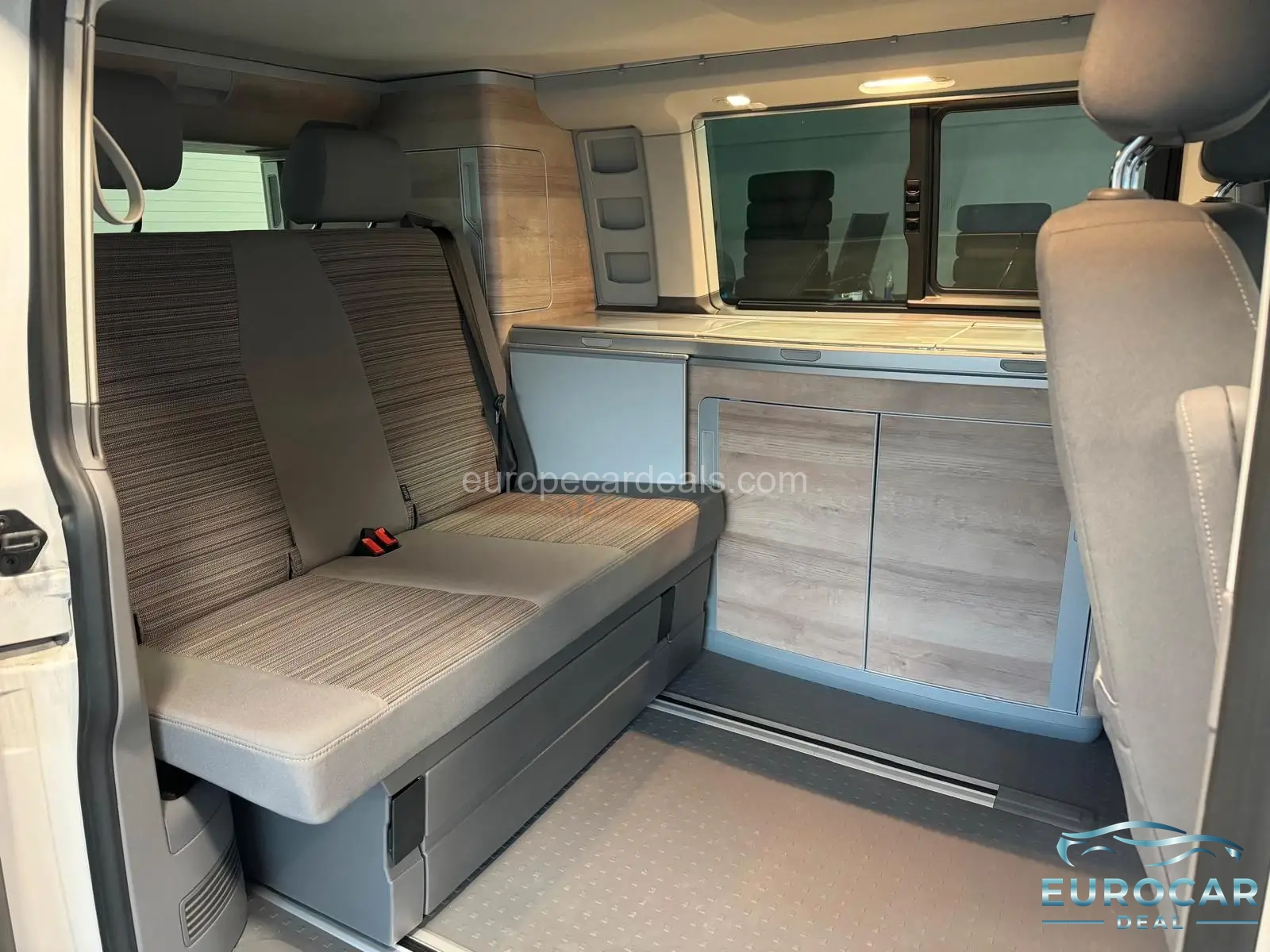 Volkswagen T6 California