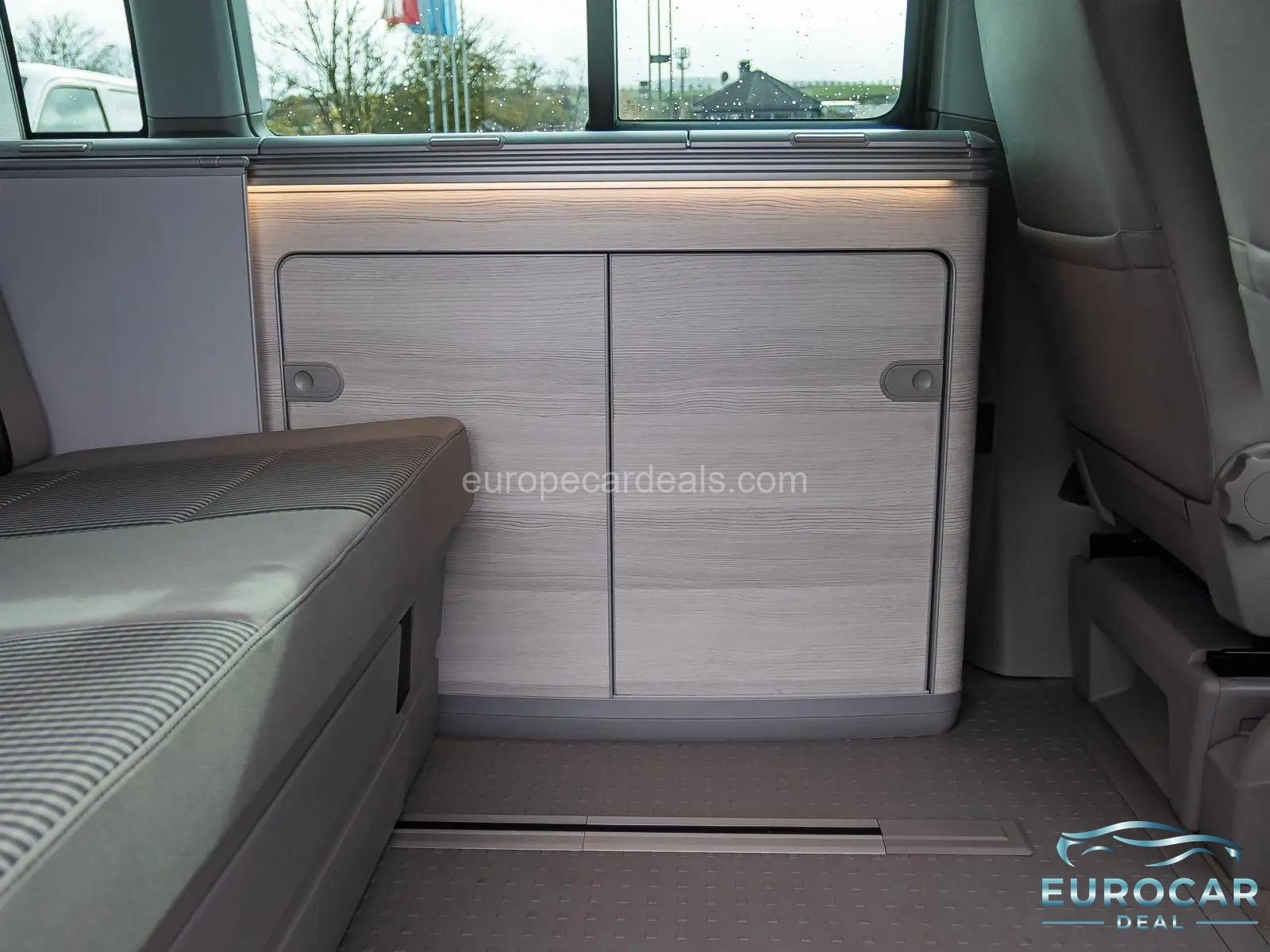 Volkswagen T6 California