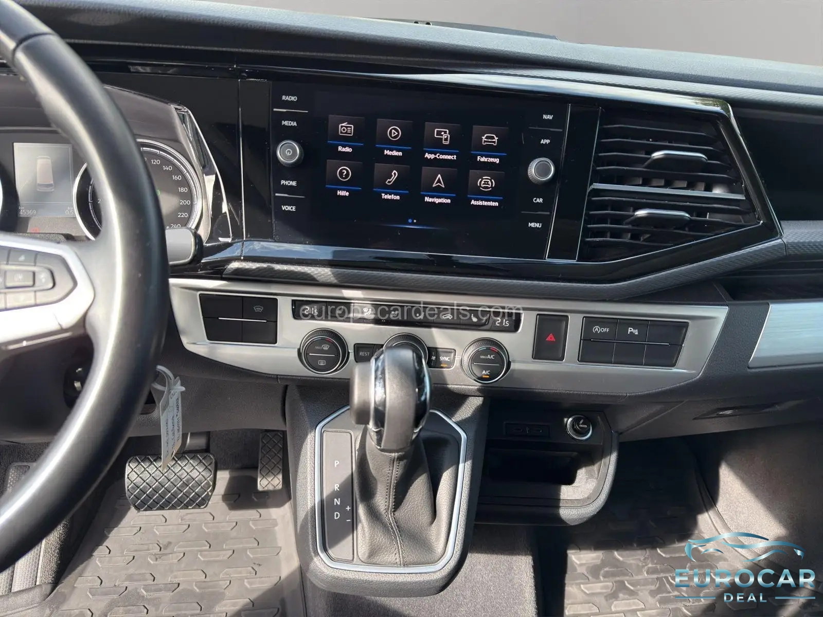 Volkswagen T6 California