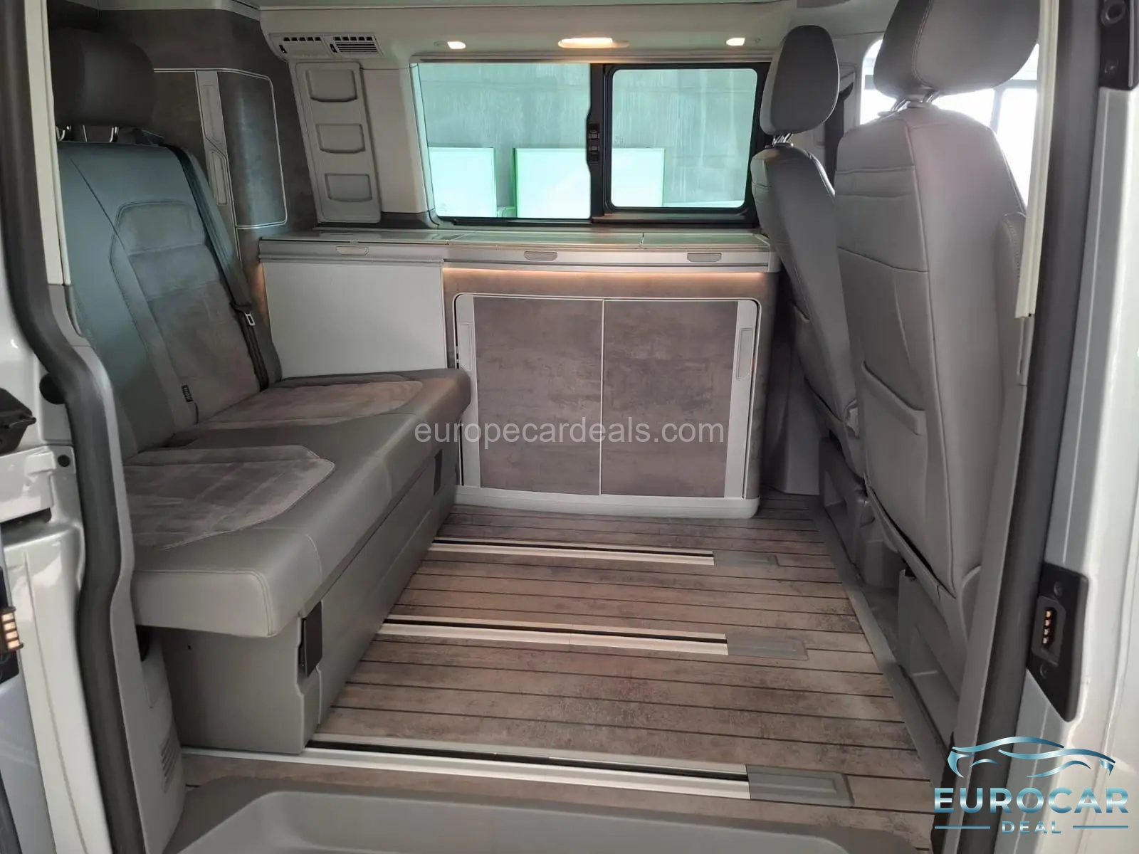 Volkswagen T6 California