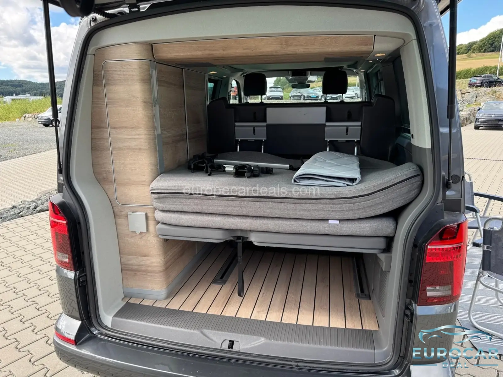 Volkswagen T6 California