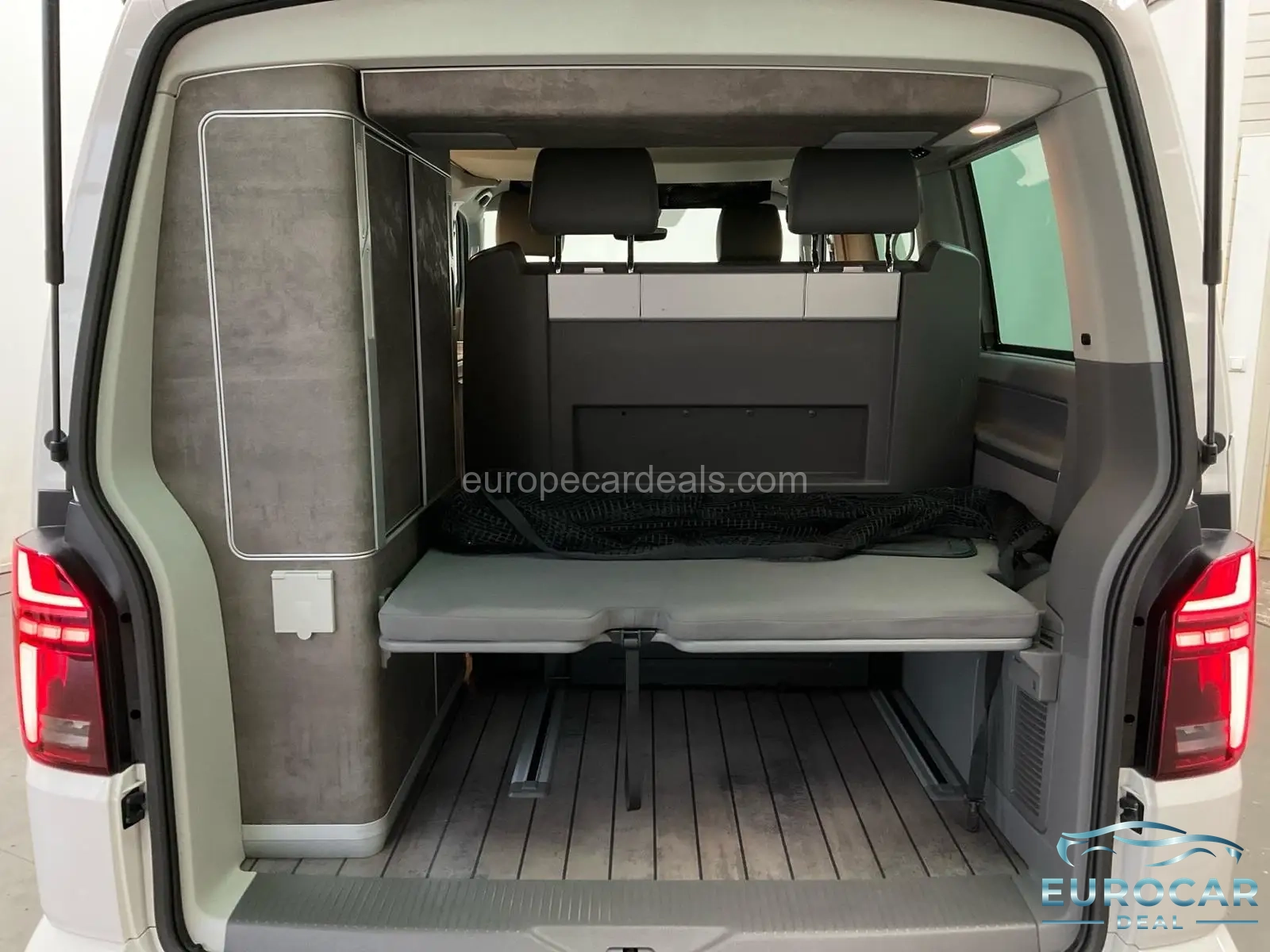 Volkswagen T6 California