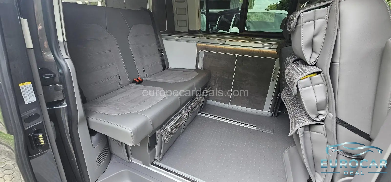 Volkswagen T6 California