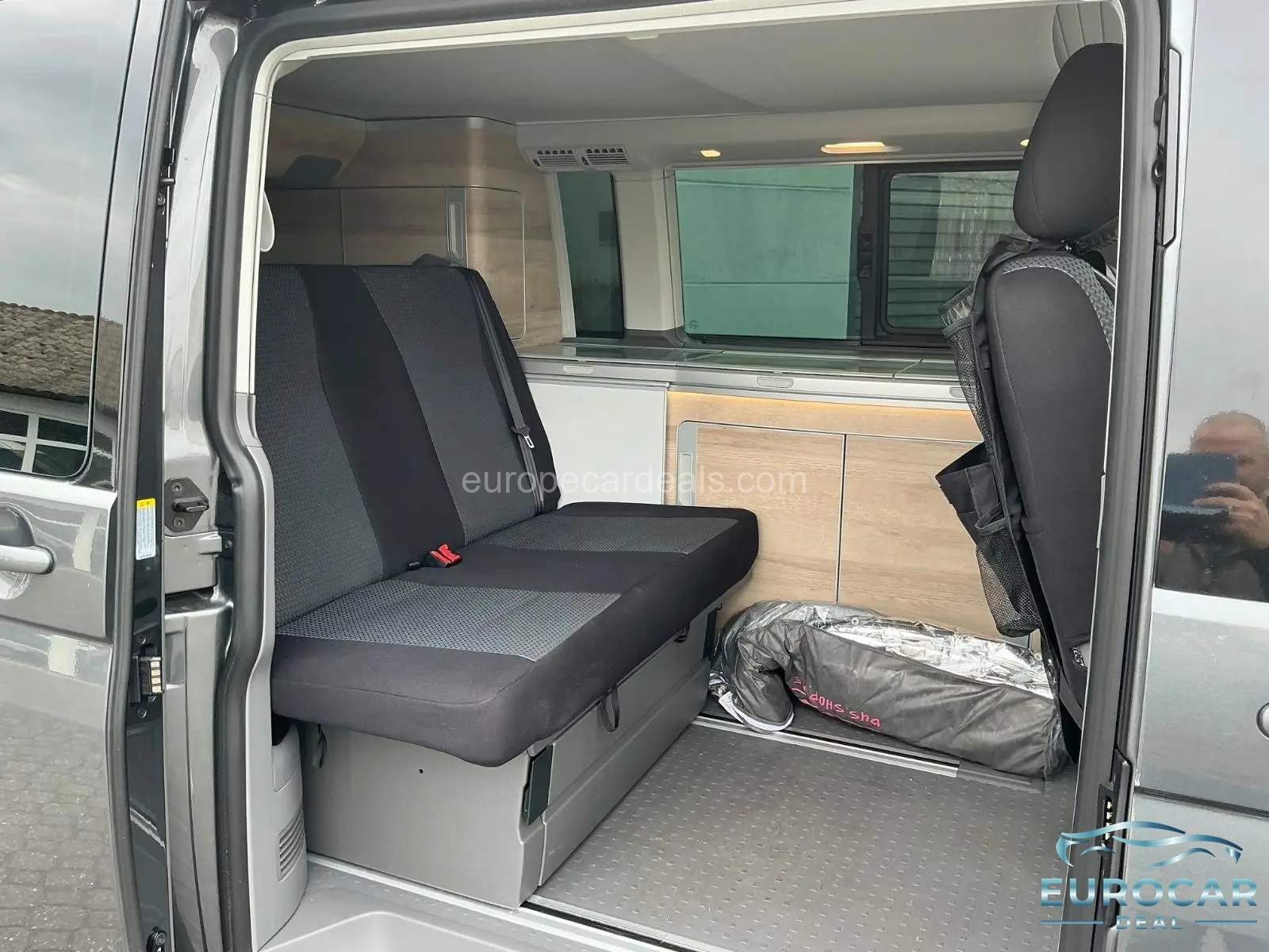 Volkswagen T6 California