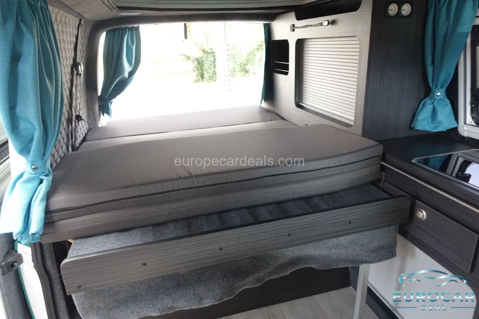 Volkswagen T6 California