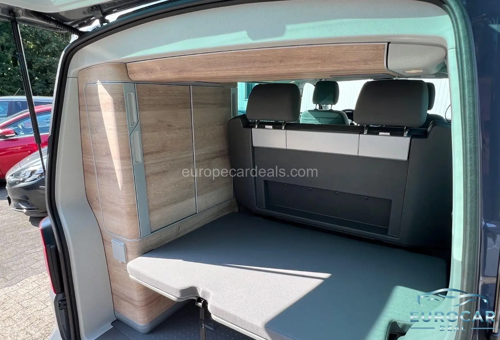 Volkswagen T6 California