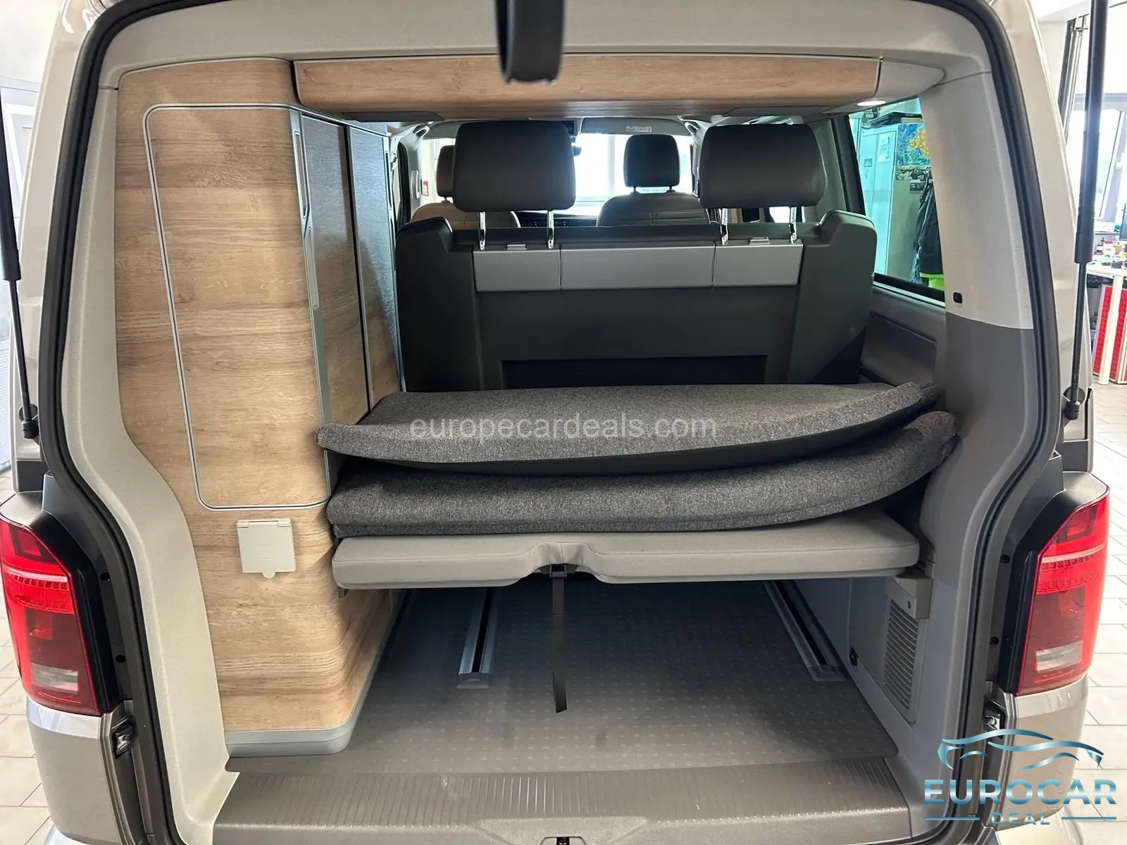 Volkswagen T6 California