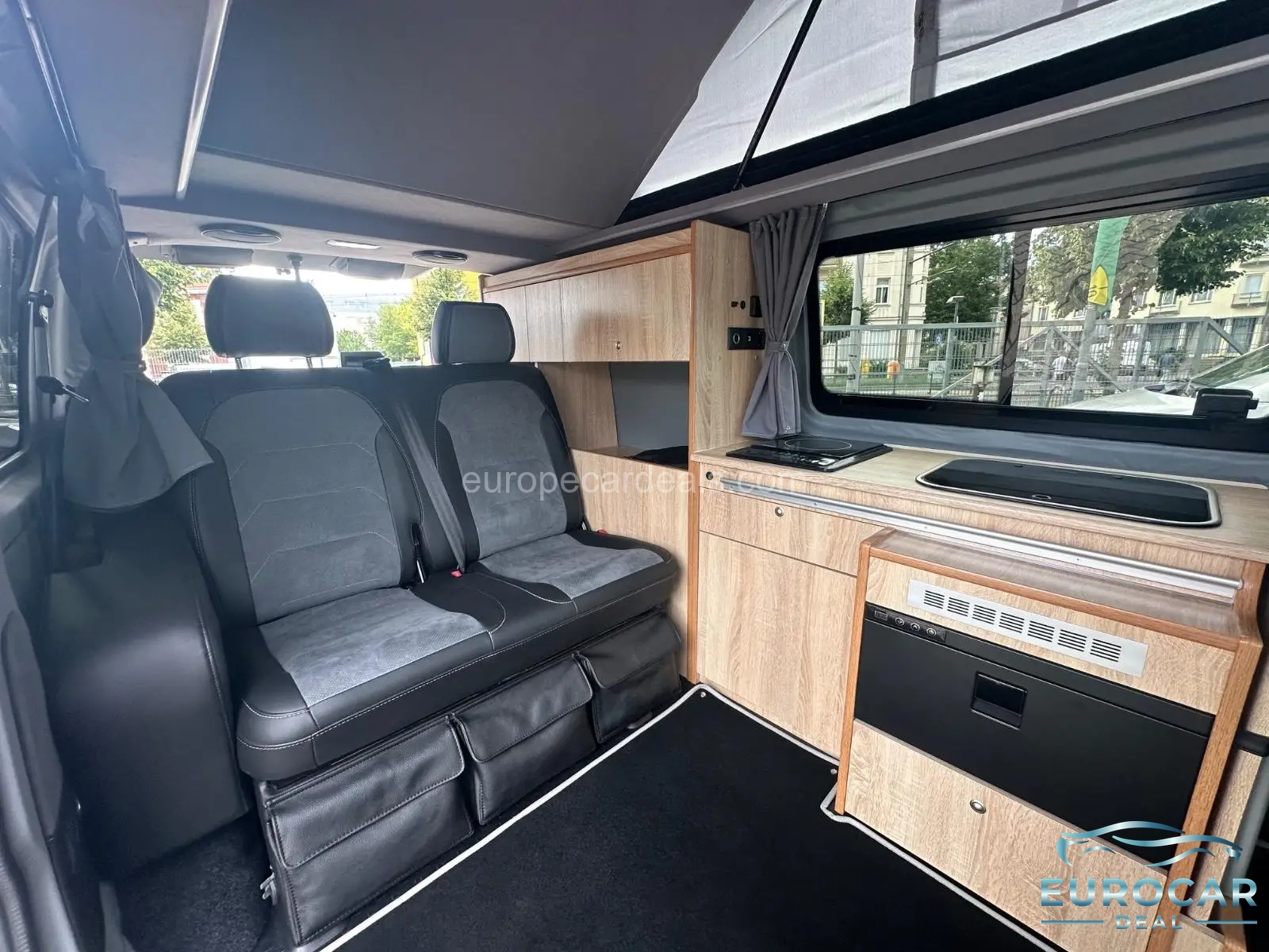 Volkswagen T6 California