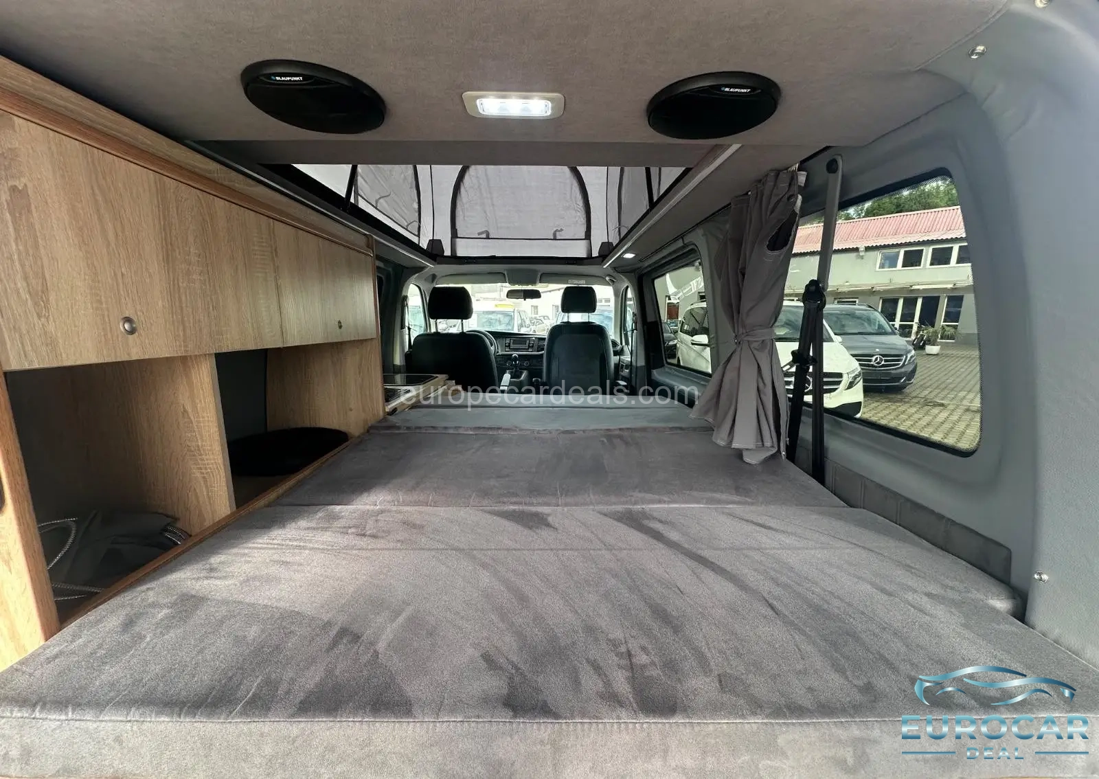 Volkswagen T6 California