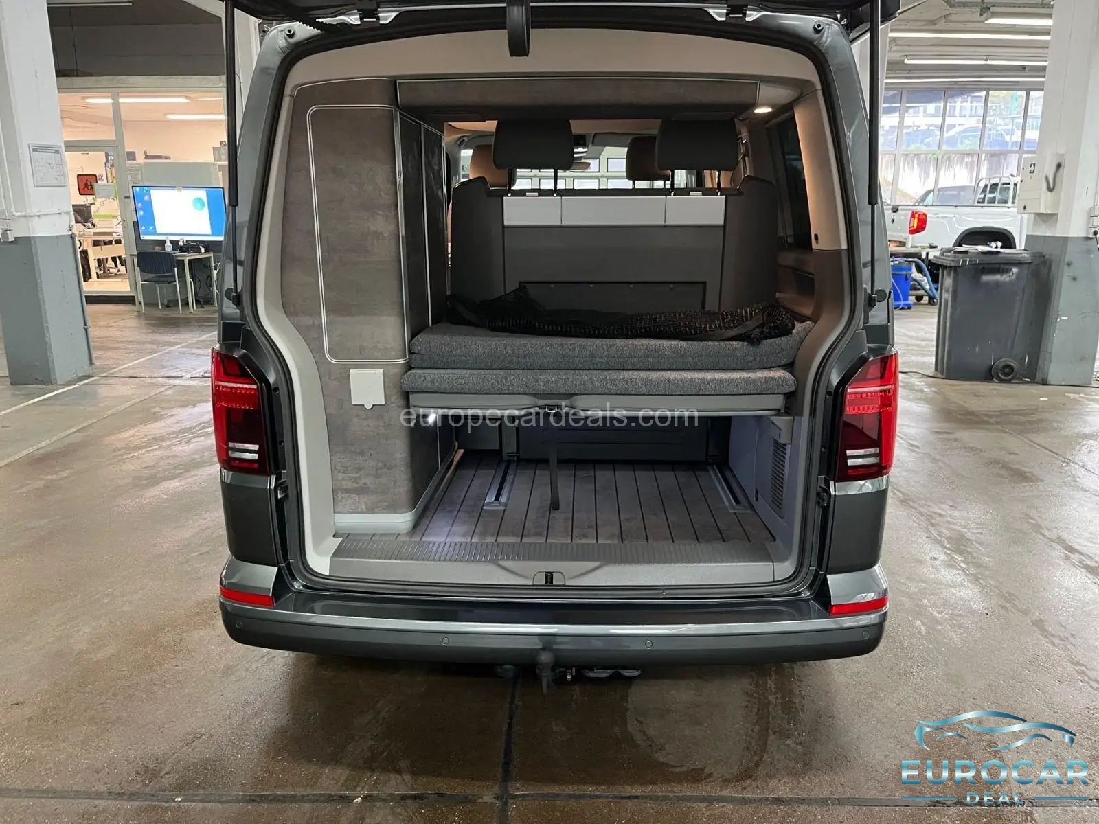 Volkswagen T6 California