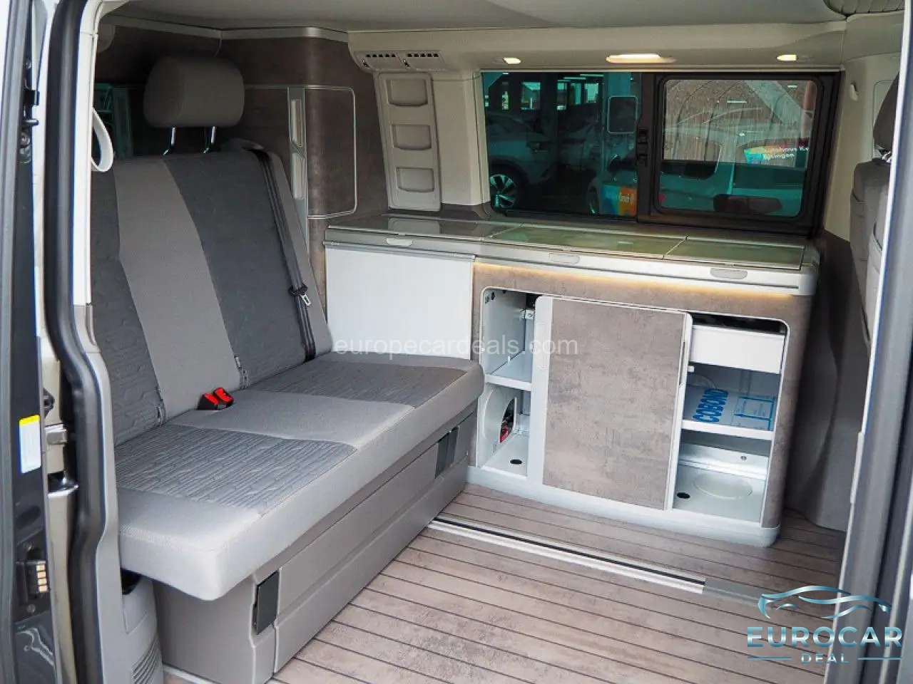 Volkswagen T6 California