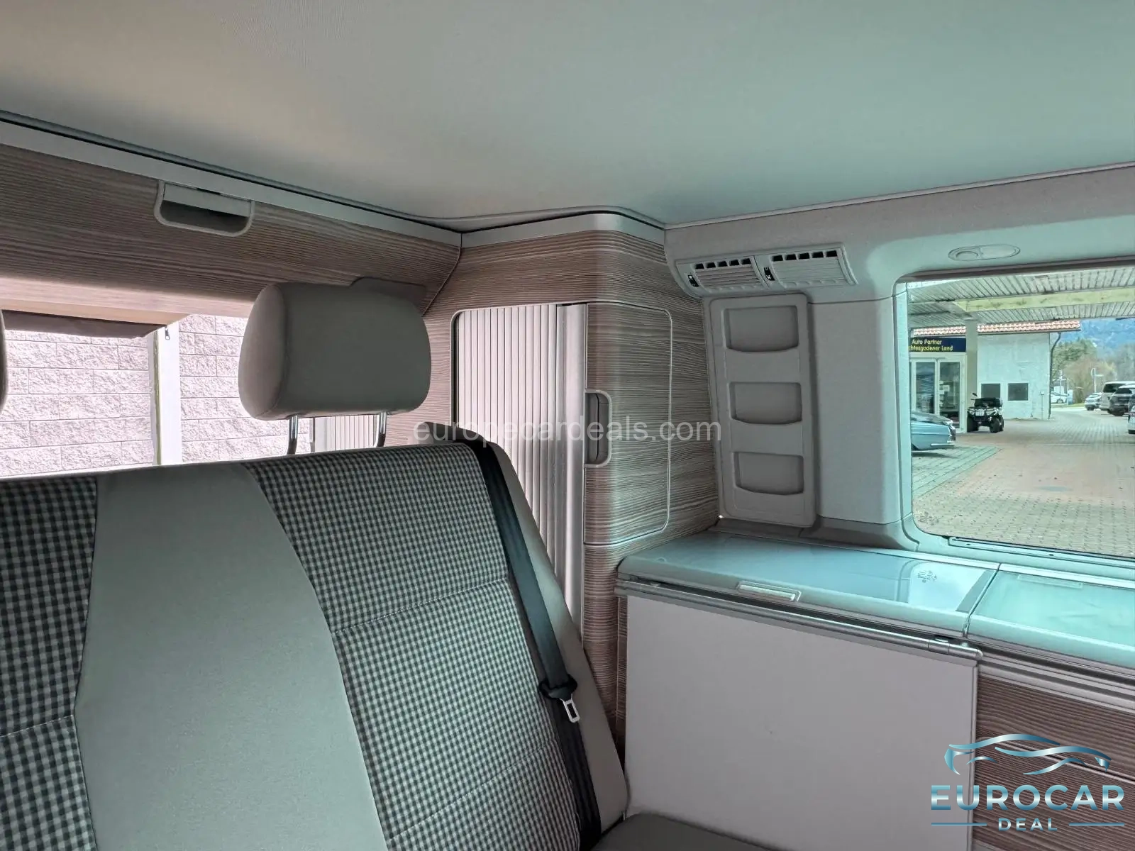 Volkswagen T6 California