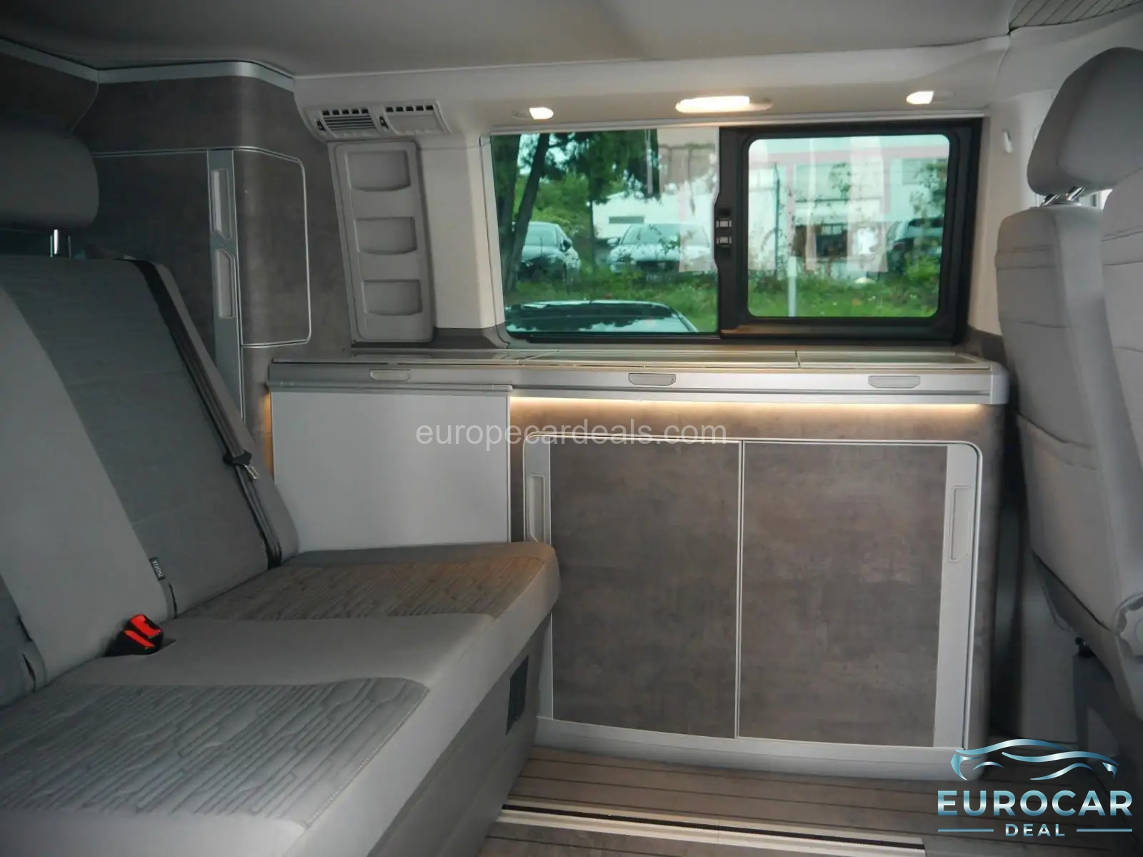 Volkswagen T6 California