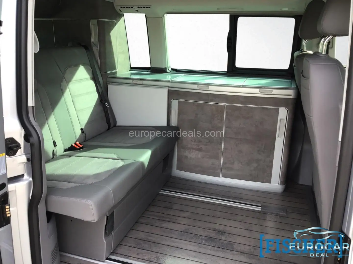 Volkswagen T6 California