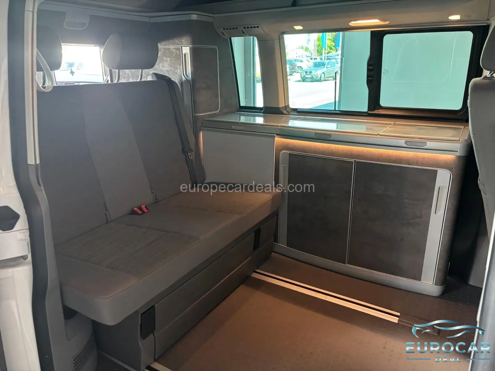 Volkswagen T6 California