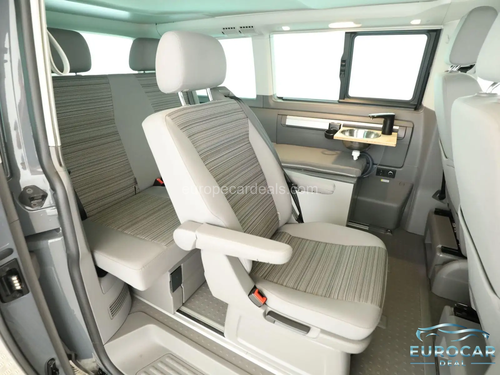 Volkswagen T6 California