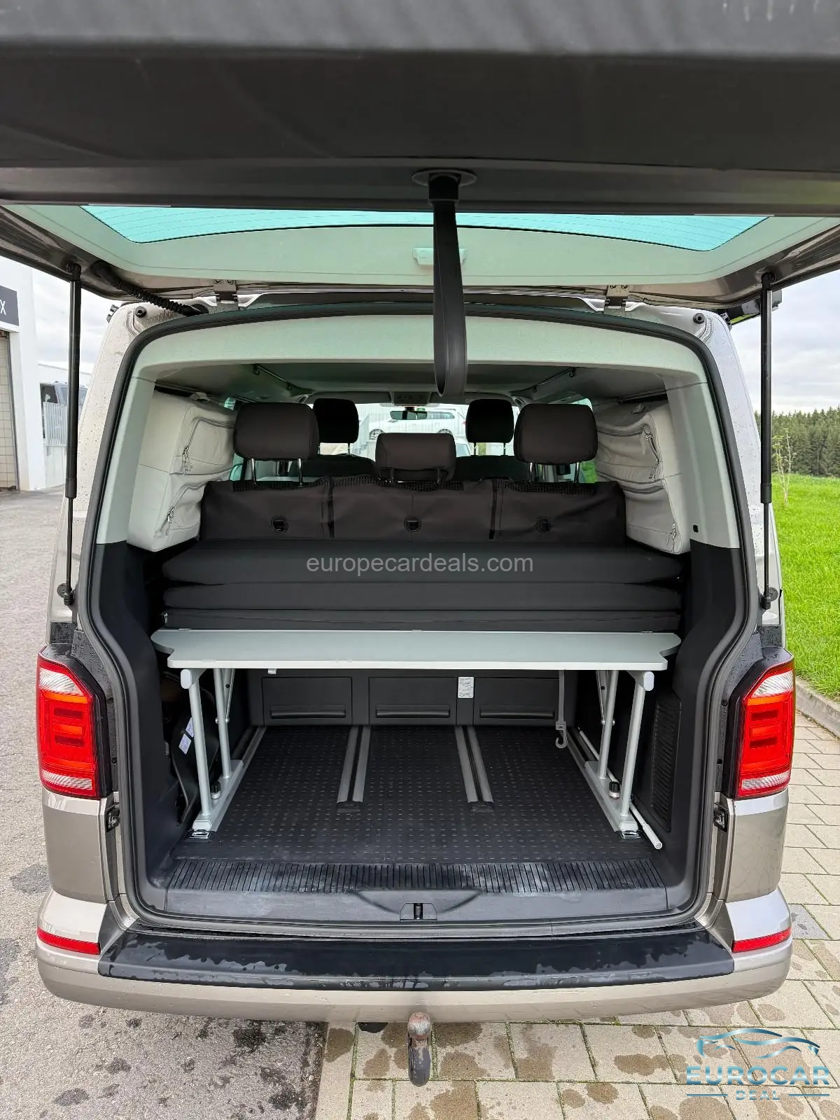 Volkswagen T6 California