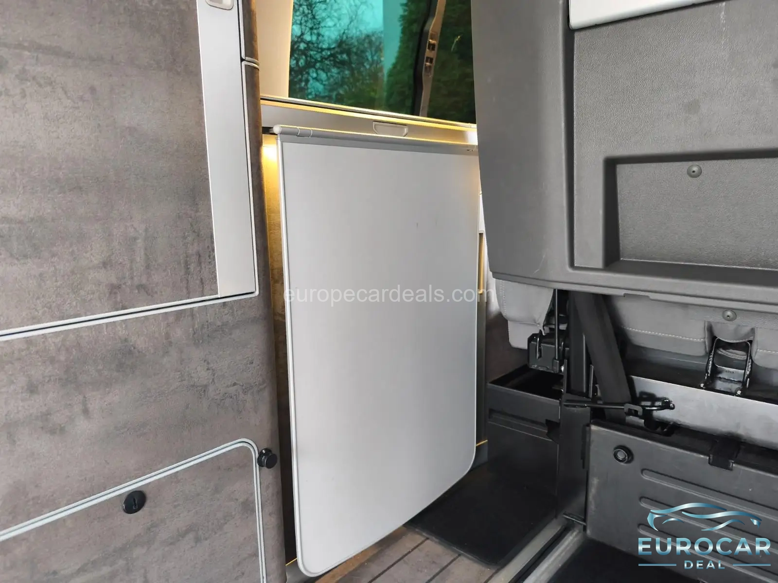 Volkswagen T6 California