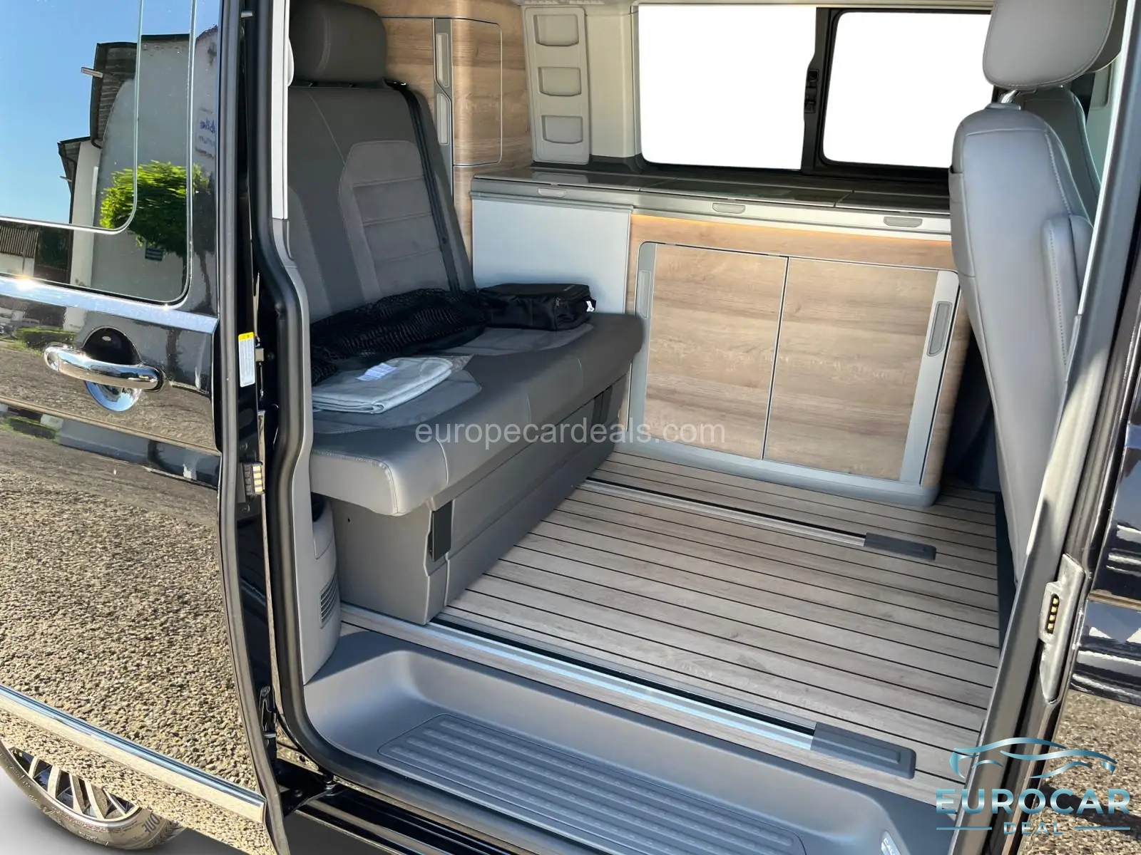 Volkswagen T6 California