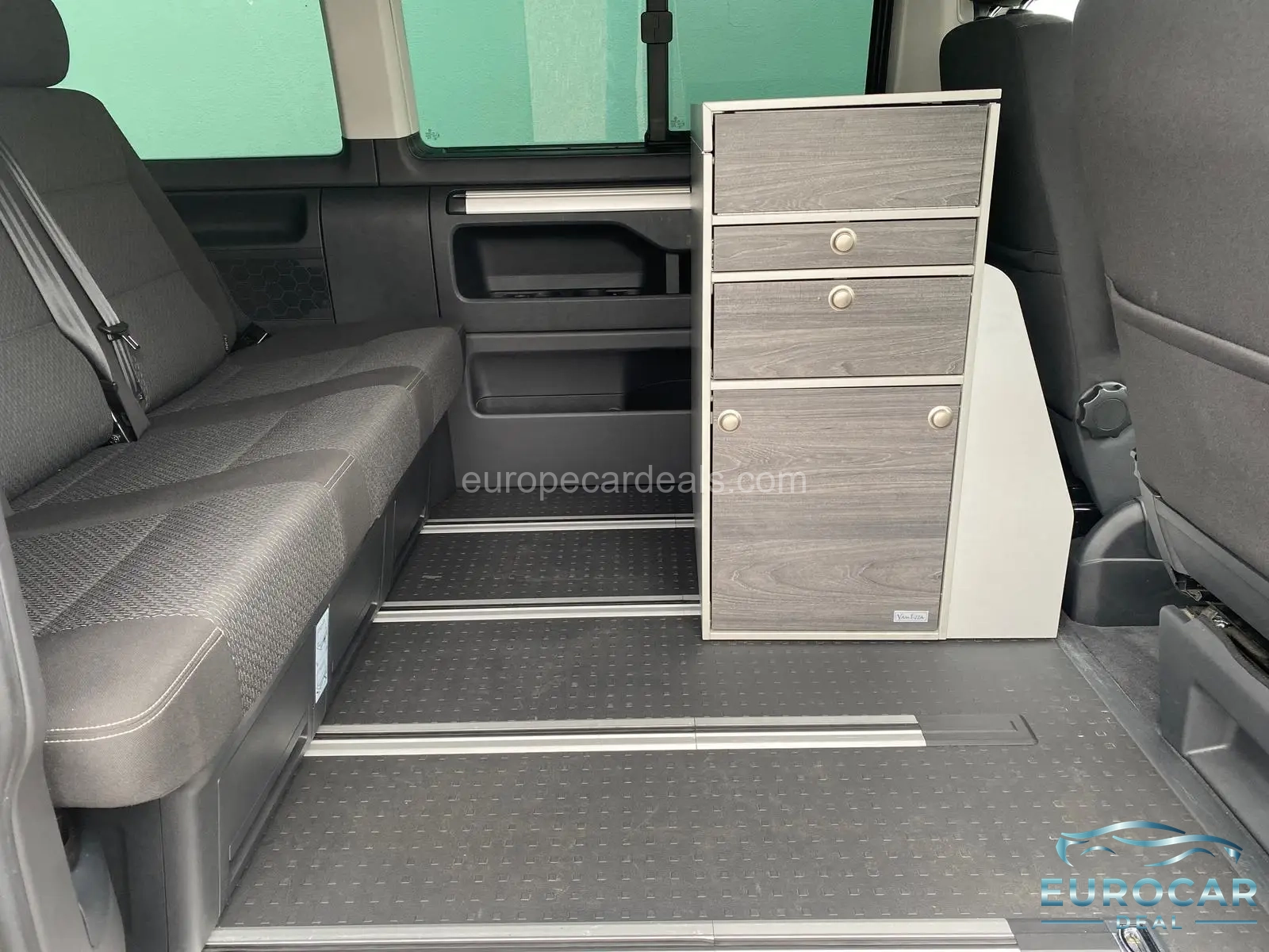 Volkswagen T6 California
