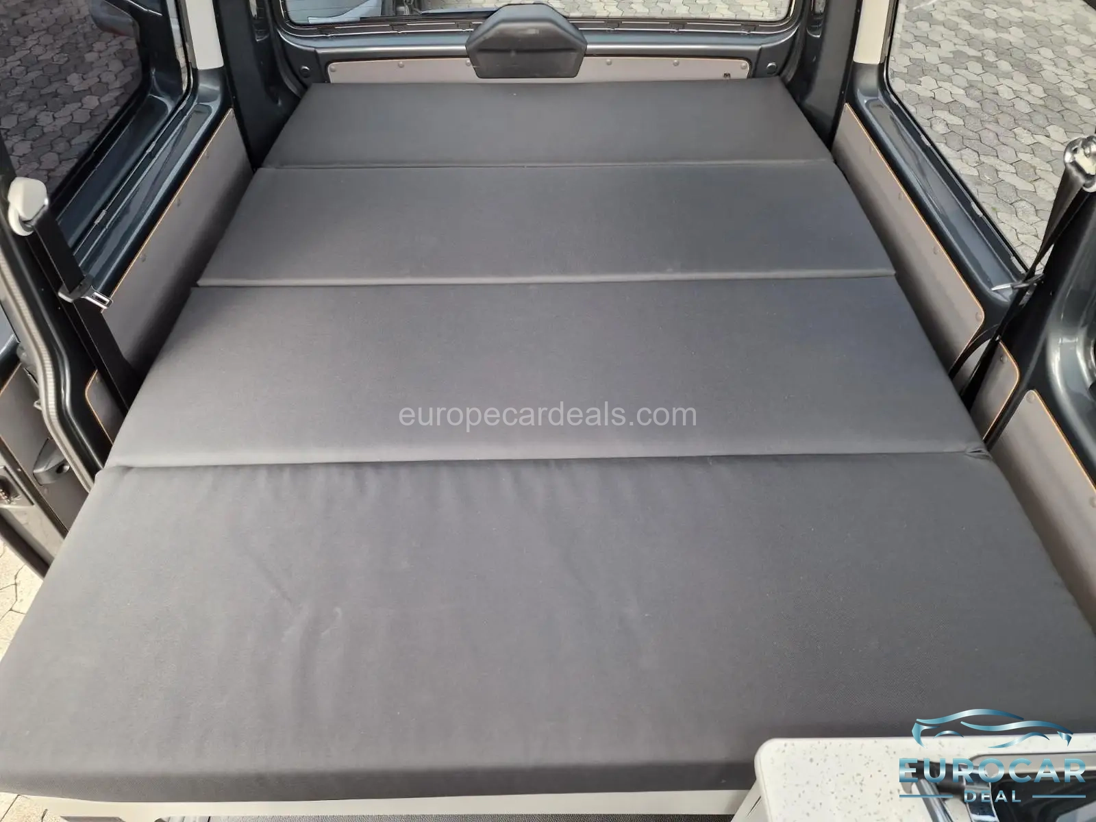 Volkswagen T6 California