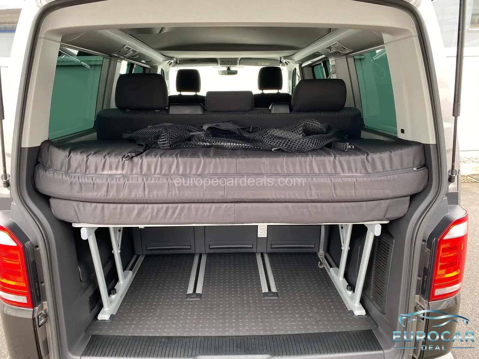 Volkswagen T6 California