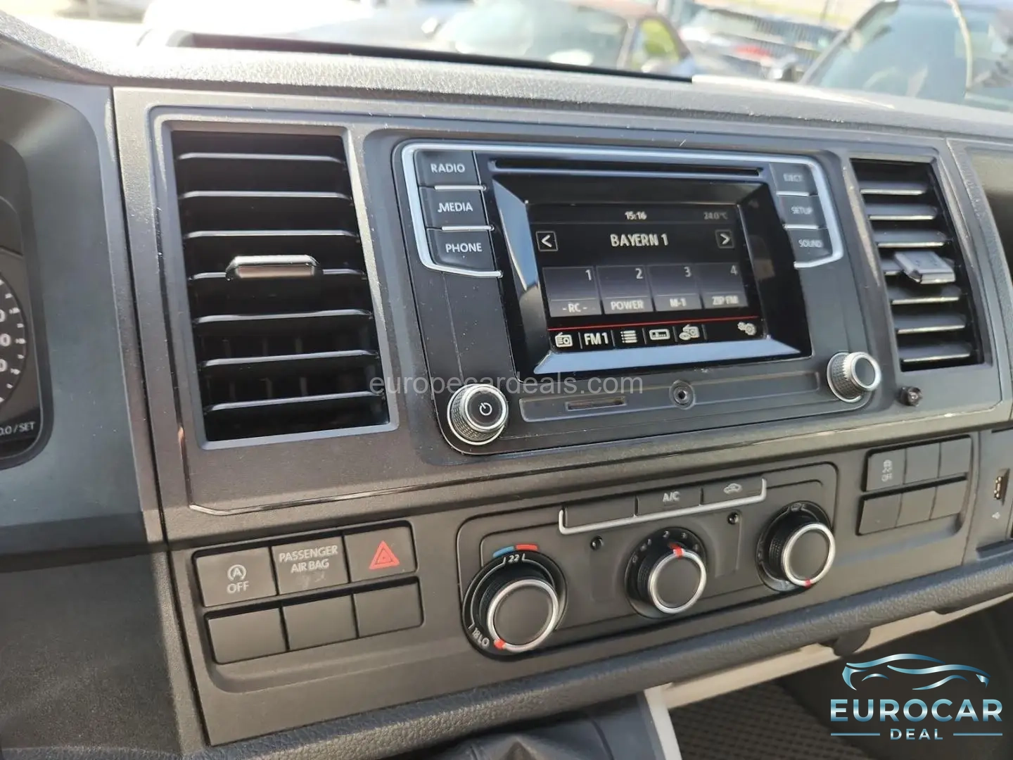 Volkswagen T6 California