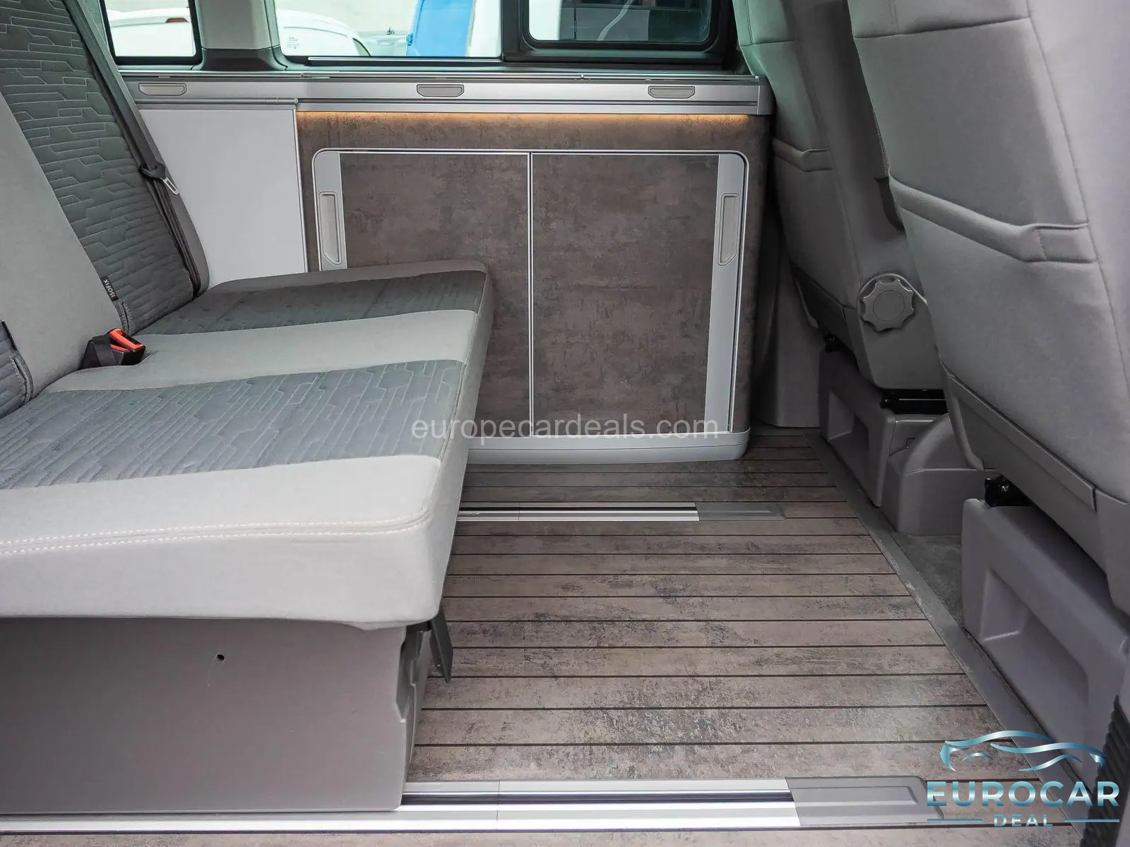 Volkswagen T6 California