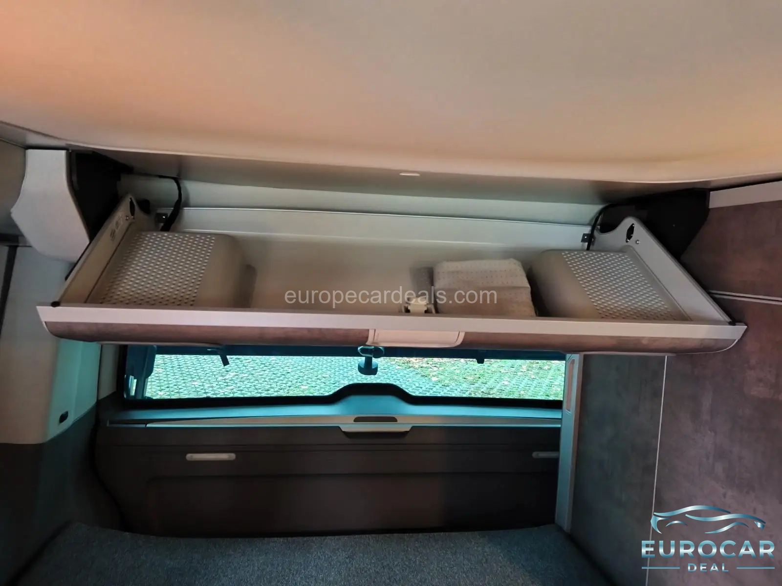 Volkswagen T6 California
