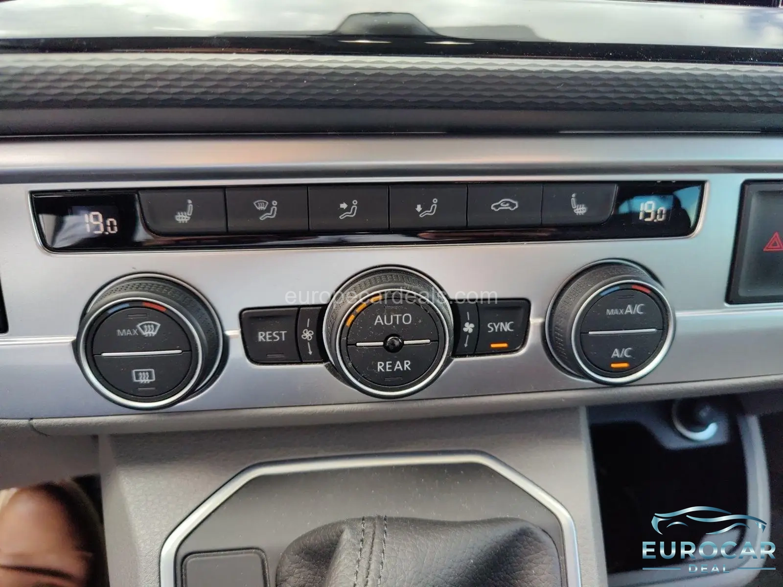 Volkswagen T6 Caravelle