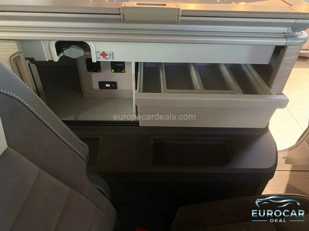 Volkswagen T7 California