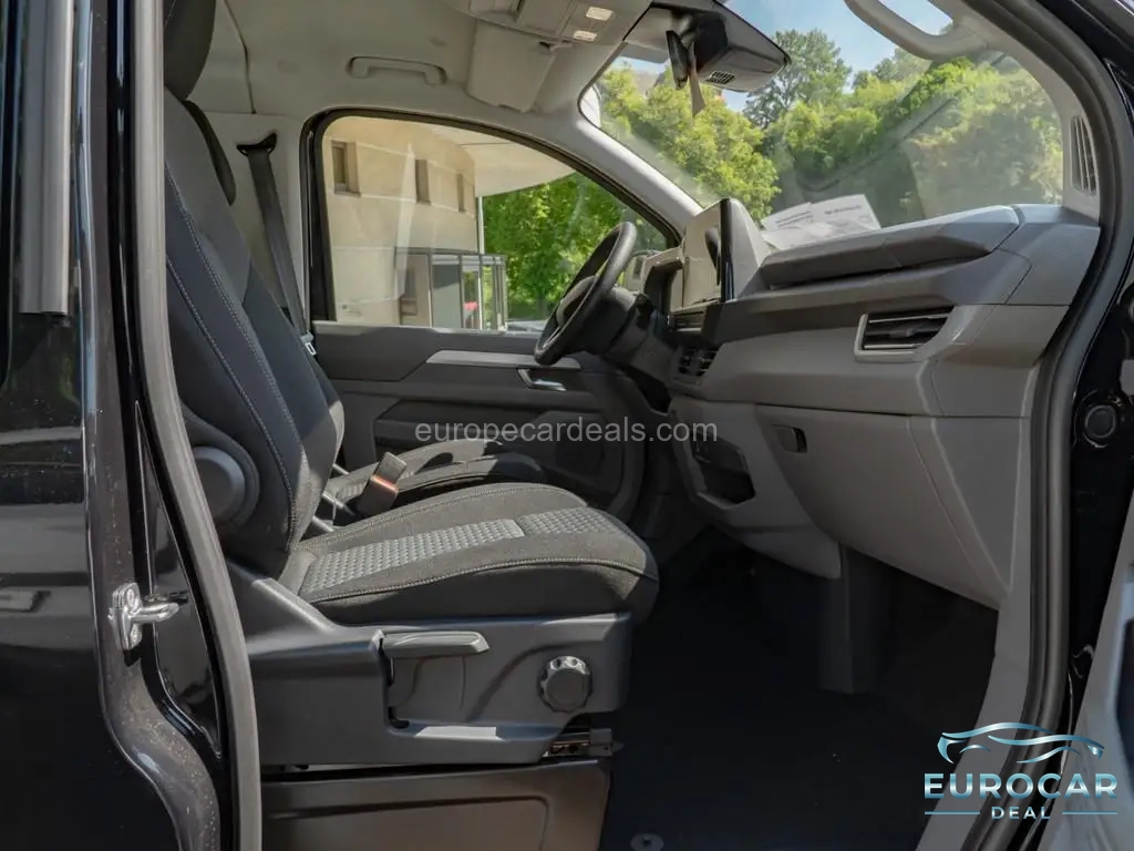 Volkswagen T7 Caravelle