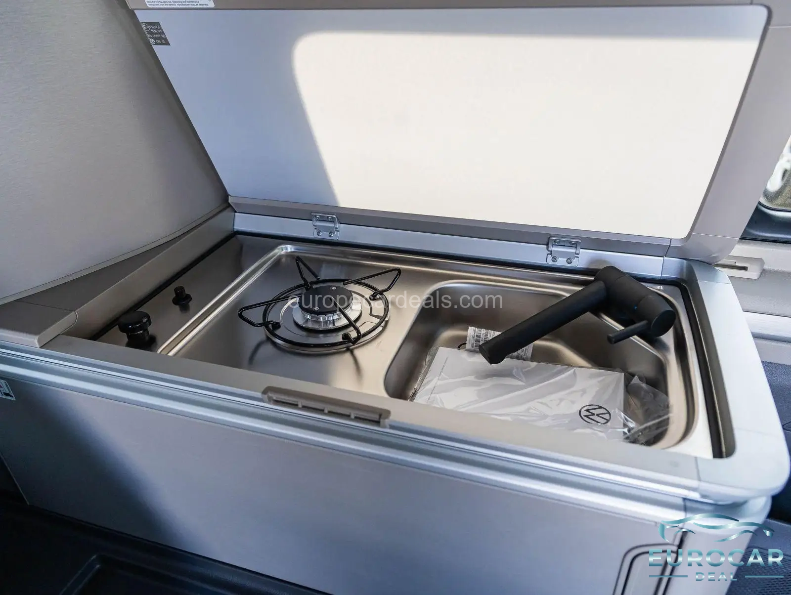 Volkswagen T7 California