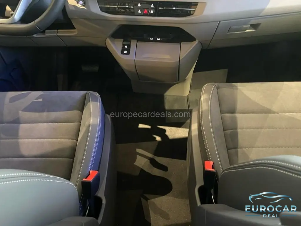 Volkswagen T7 California