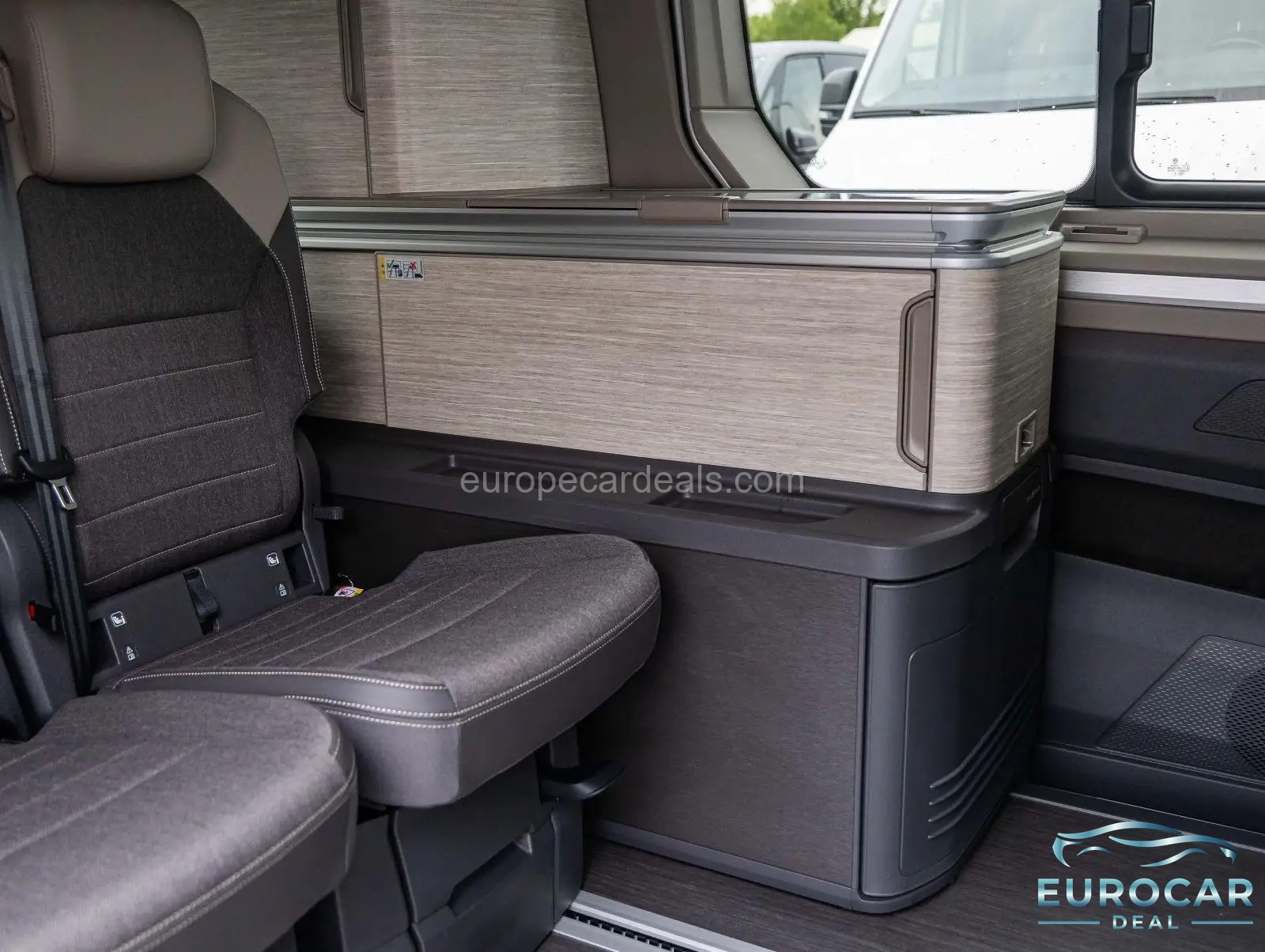 Volkswagen T7 California