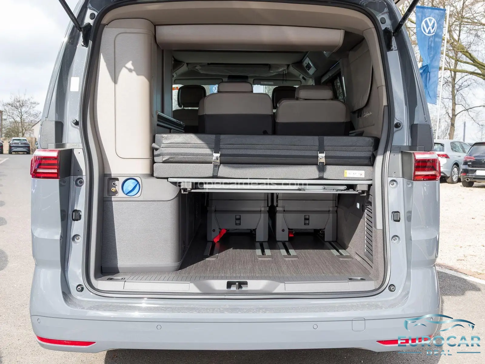 Volkswagen T7 California