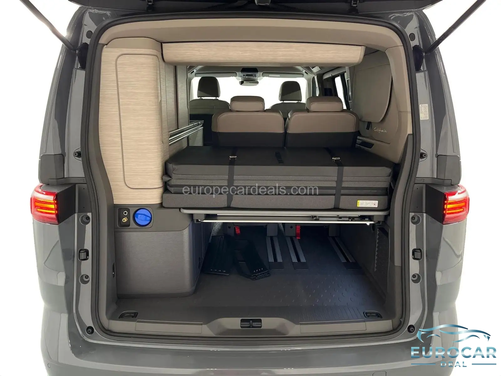 Volkswagen T7 California
