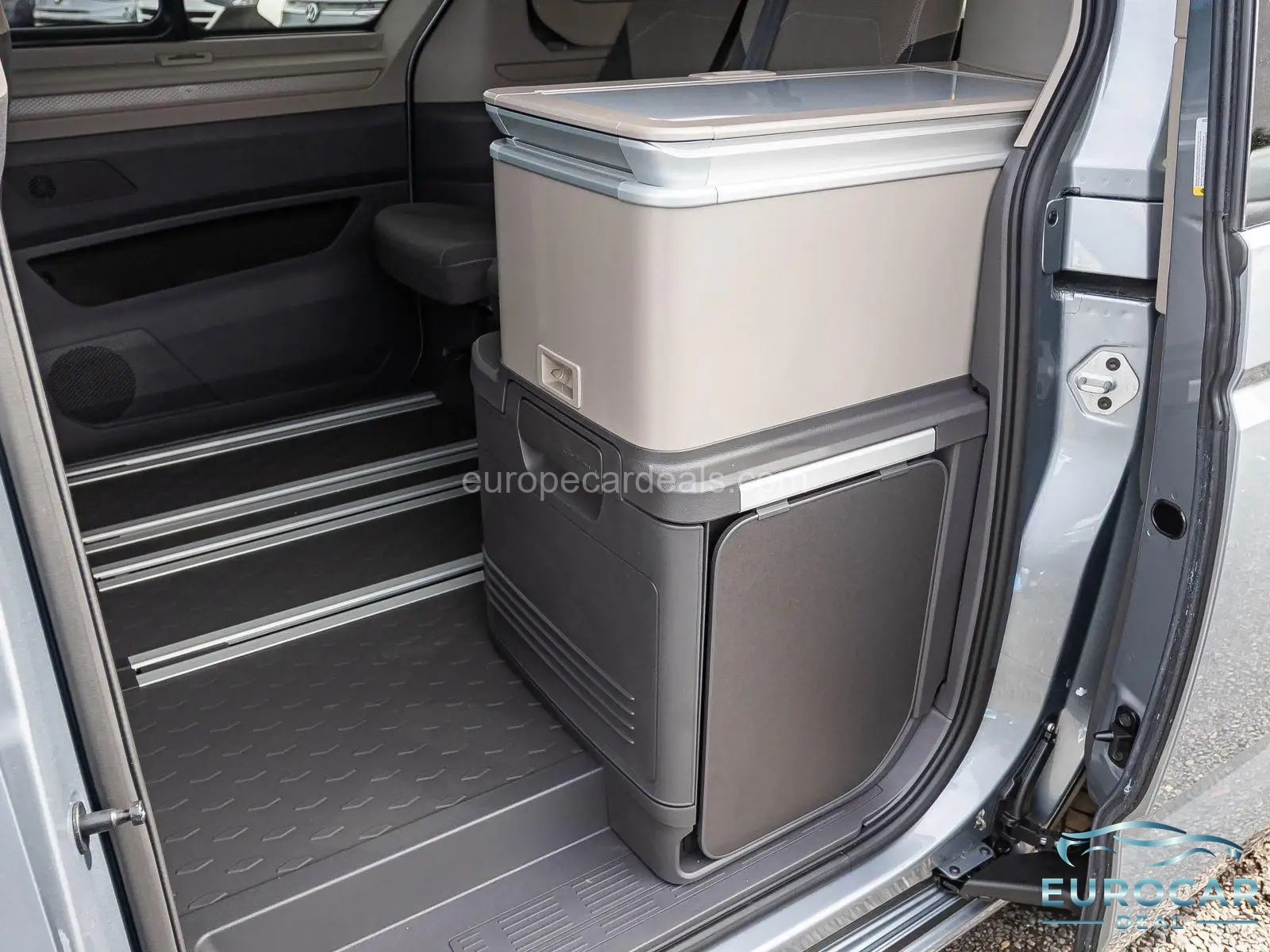 Volkswagen T7 California