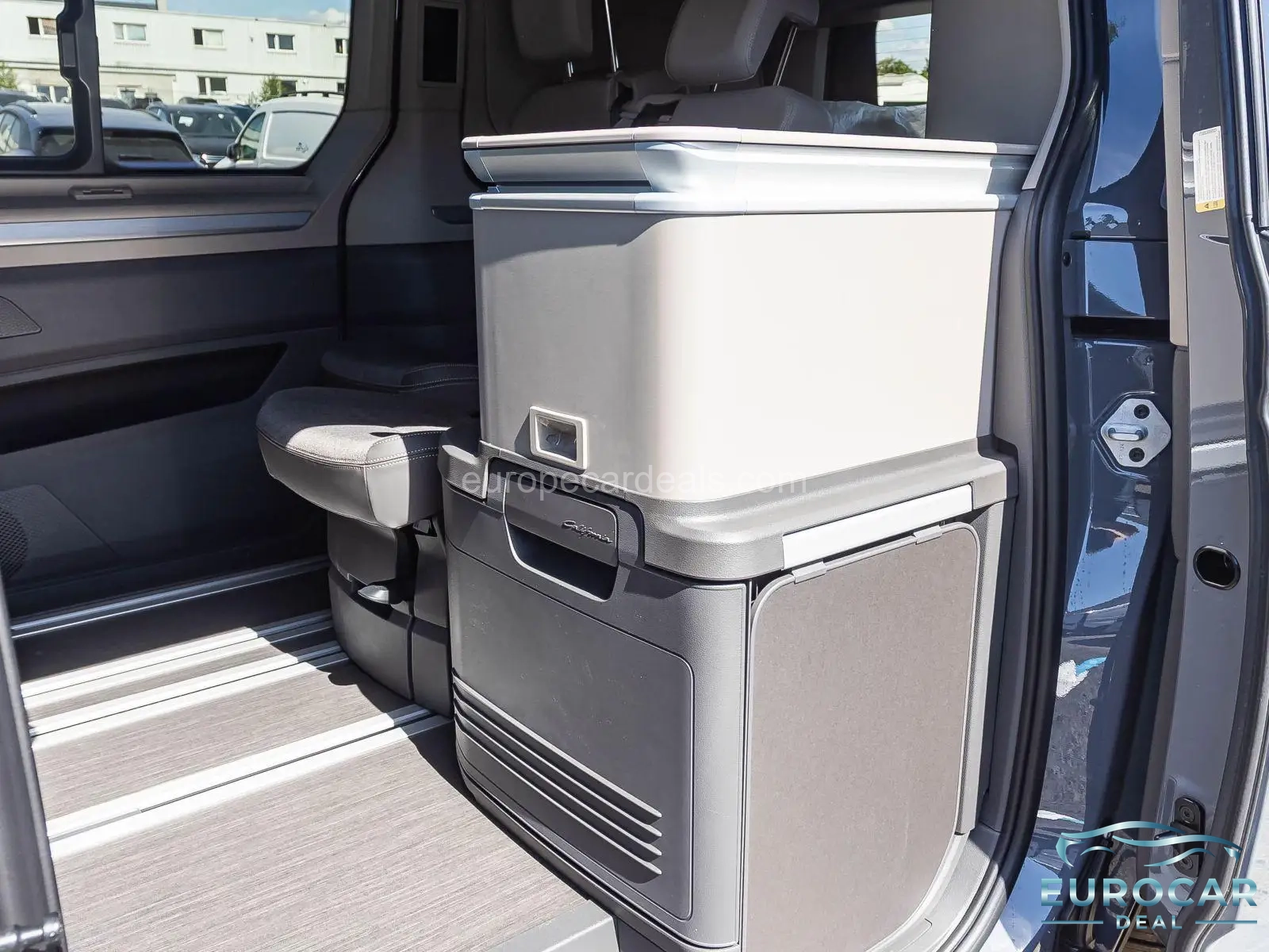 Volkswagen T7 California