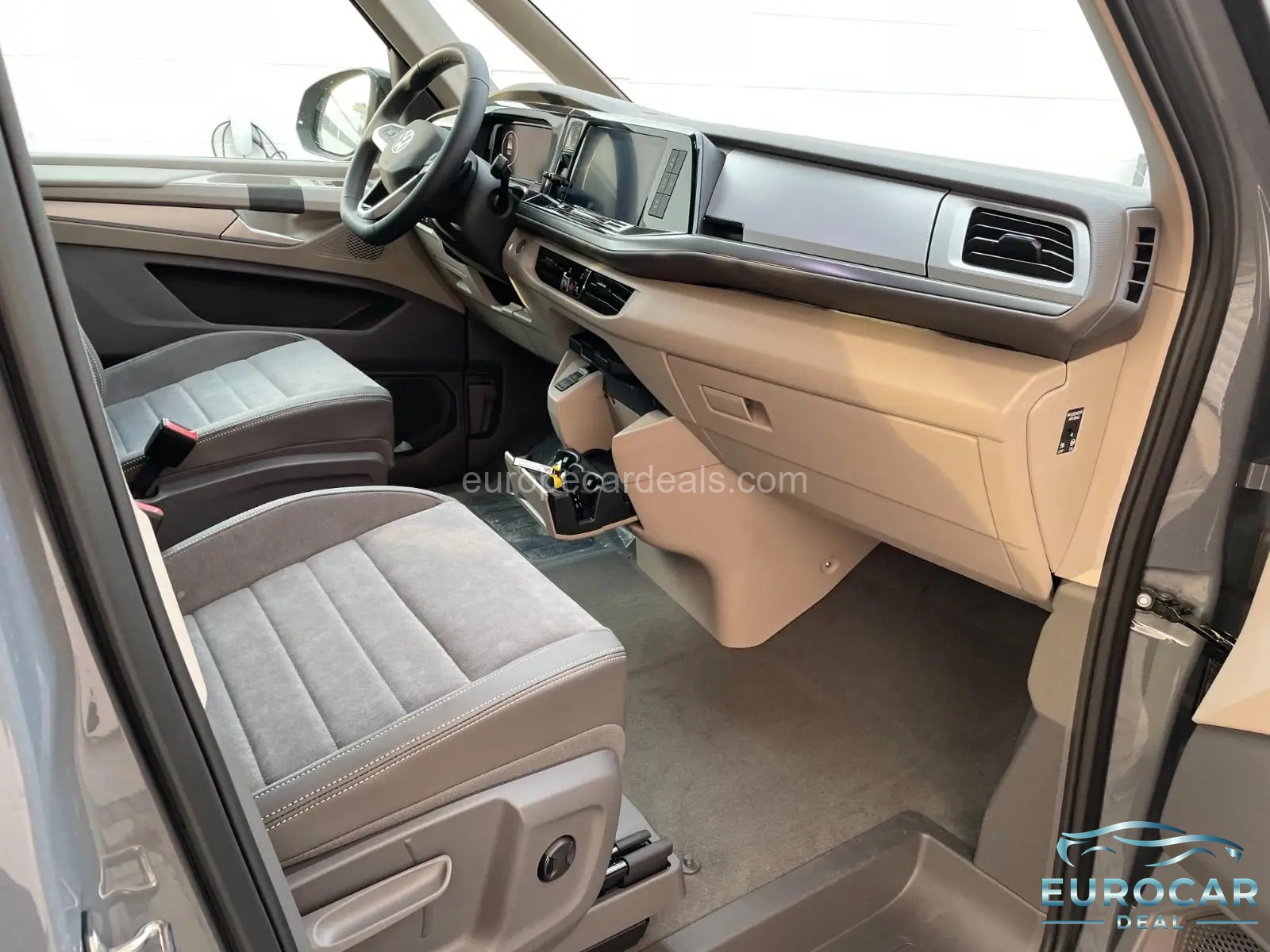 Volkswagen T7 California