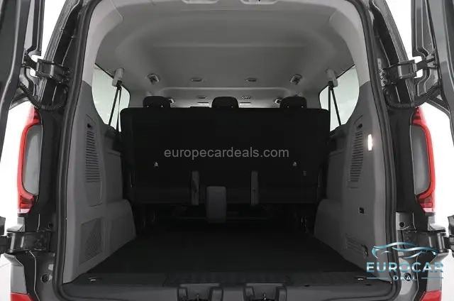 Volkswagen T7 Caravelle
