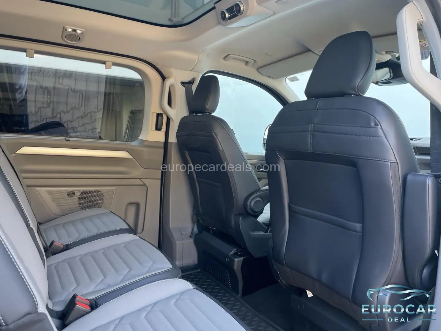 Volkswagen T7 Caravelle