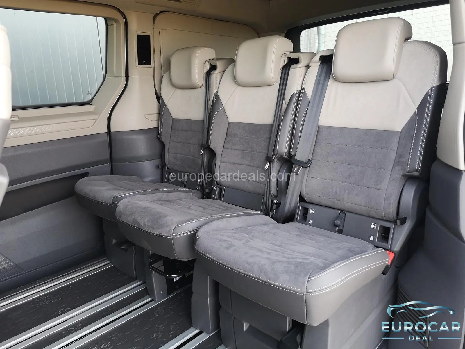 Volkswagen T7 California
