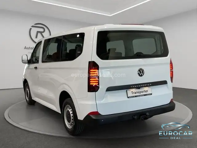 Volkswagen T7 Kombi